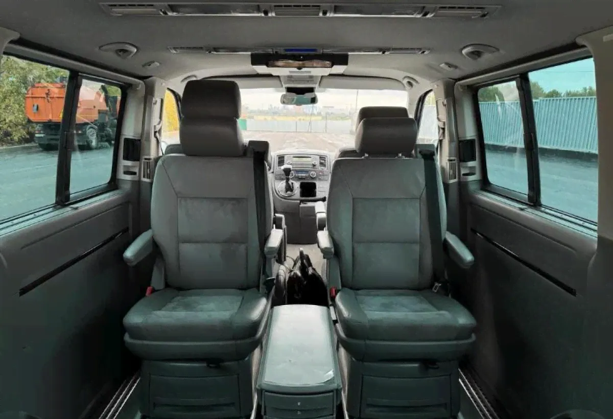 Volkswagen Multivan T5, 2.5 Дизель, 2005 г.-0