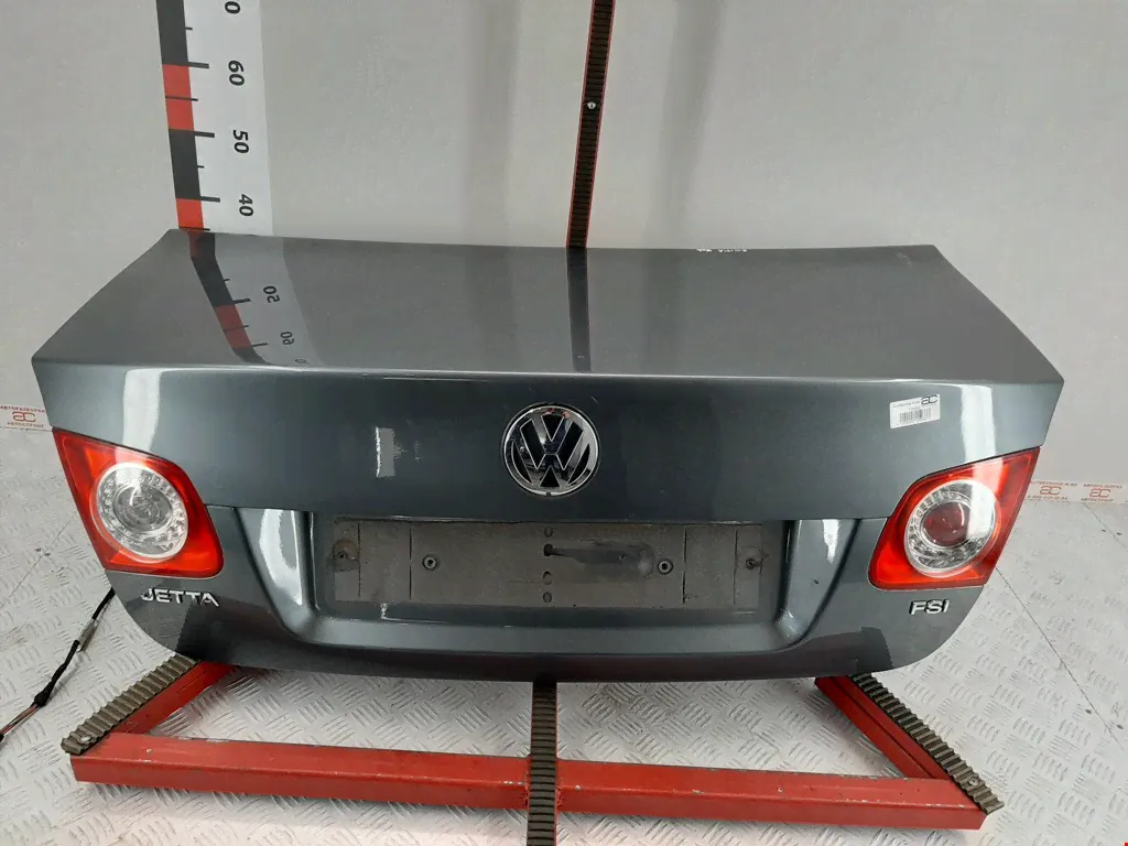 Крышка (дверь) багажника Volkswagen Jetta (1K5), Jetta (1K5)