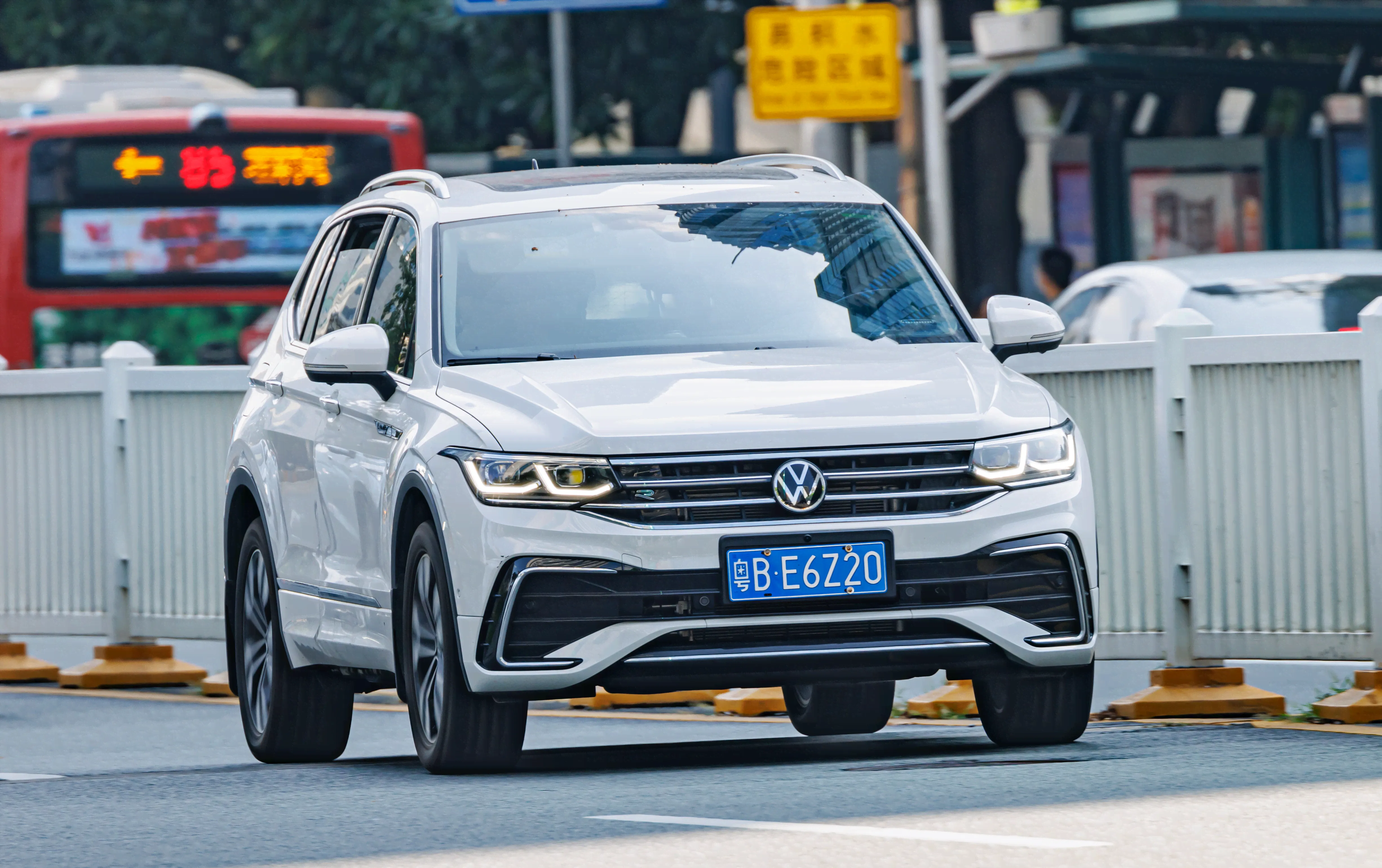 Коврик текстильный "Классик" в багажник Volkswagen Tiguan L (suv) 2023 - Н.В., черный-2