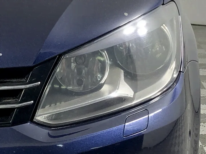 VOLKSWAGEN Touran 1.4, 2010-4