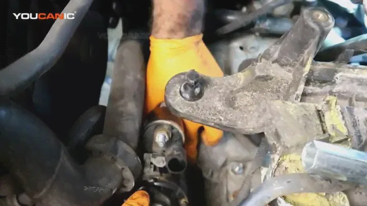 2009-2016 2.0L Volkswagen Tiguan - Starter Replacement