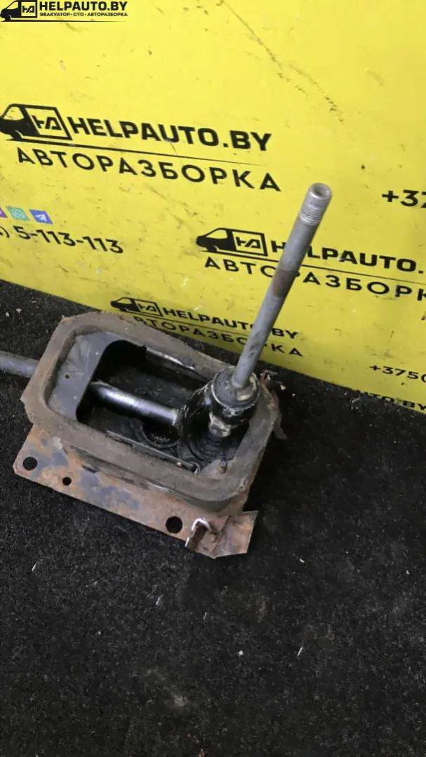 Кулиса Volkswagen Jetta 2 седан 1990г. (артикул HLP-61-21)