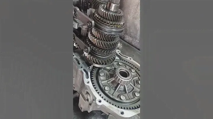 transmisión Mk6 en proceso de armado #jetta  #jettamk4 #mechanic #mecanico #automobile #volkswagen