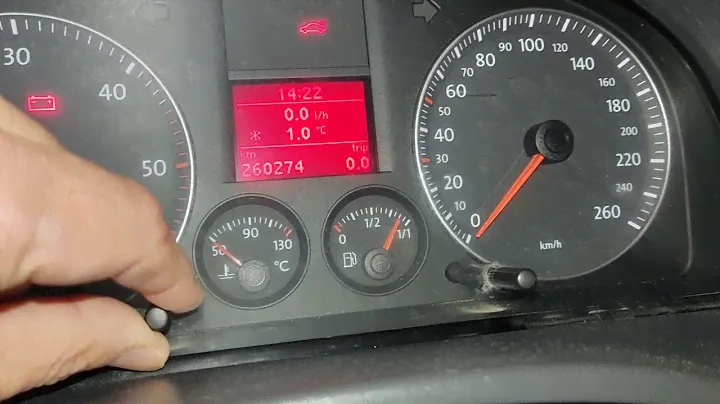 Как настроить часы в машине. VOLKSWAGEN caddy 2008.