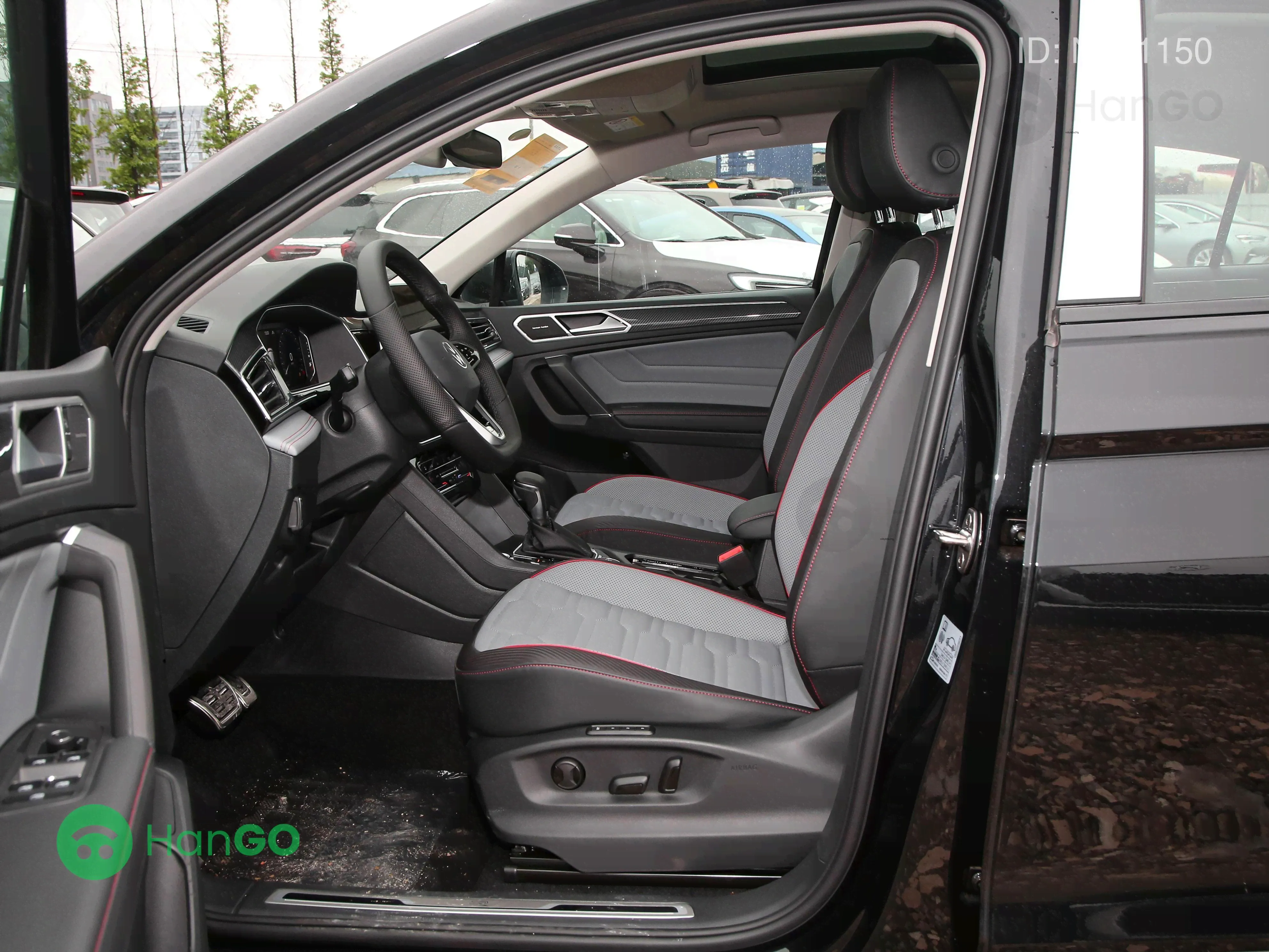 Volkswagen Tiguan X 2023 4WD Modified 380TSI 4WD Premium Signature Edition-0