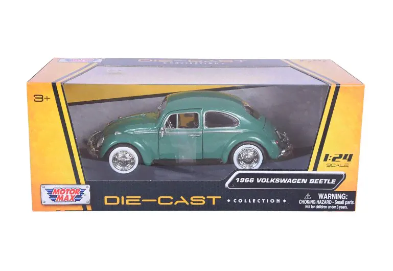 Машинка коллекционная Volkswagen Beetle 1966 Motormax масштаб 1:24-1