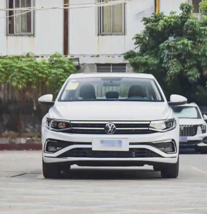 Новый Volkswagen белый левосторонний бензиновый подержанный левосторонний седан автомобиль Бора