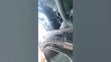 VW touareg v10 5.0 трубка кондиционера доступ при демонтаже