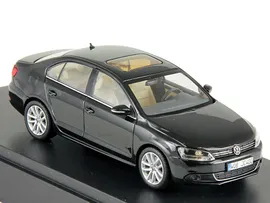 Масштабная модель Volkswagen Jetta VI 2010 черный лучшая цена!