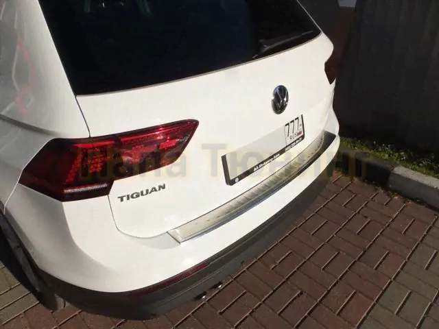Накладка на задний бампер Omsa_Line для Volkswagen Tiguan 2016--1