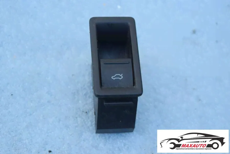Кнопка открытия багажника Volkswagen Jetta 6 2013г. (артикул 013-VJ1-373-2)