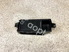 Подстаканник со шторкой Volkswagen Golf V, VI, Scirocco, Jetta, Eos