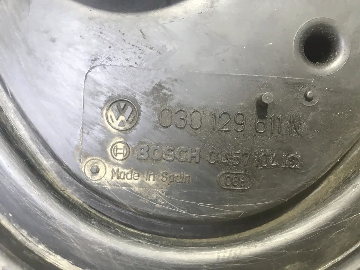 Корпус воздушного фильтра Volkswagen Polo III 1997 030129611N в Санкт-Петербурге-2