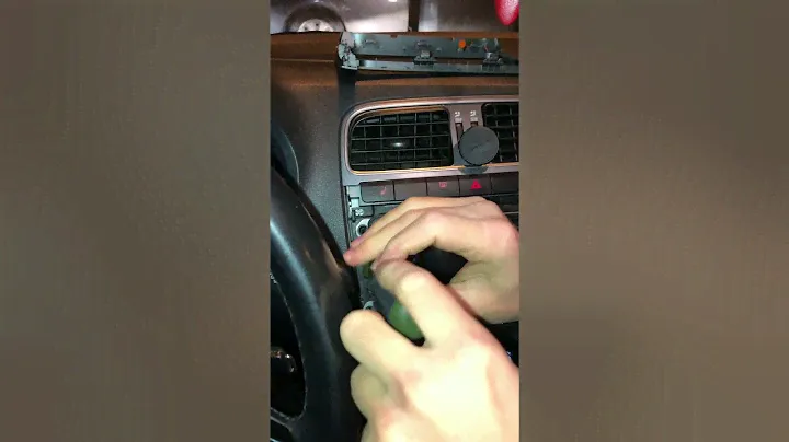 Установка Bluetooth модуля BT-Link на Volkswagen Polo (Tiguan, Passat, Touareg, Jetta, Phaeton)