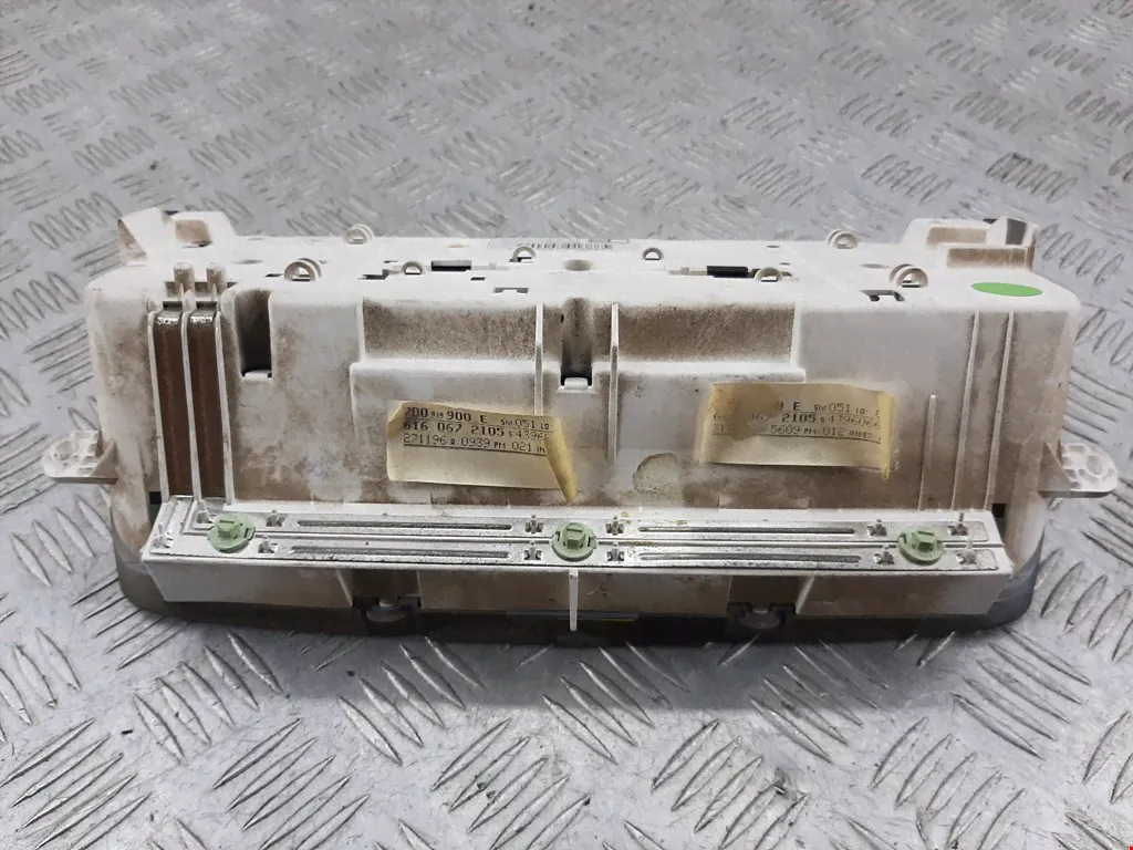 Панель приборная (щиток приборов) Volkswagen T4, T4-1