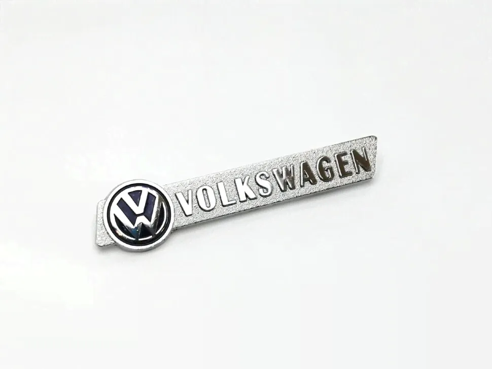 Шильдик металлический Volkswagen фигурный-0