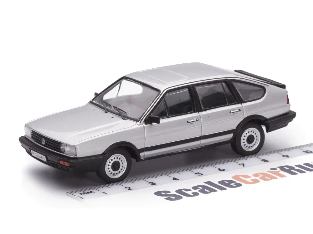 Масштабная модель Volkswagen Passat B2 1985 серебристый лучшая цена!