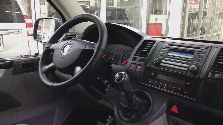 Volkswagen Caravelle, 2008 год