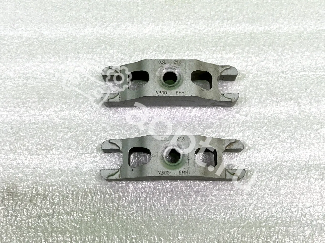 Прижимная пластина топливных форсунок VAG 1.6, 2.0 TDI Audi A1, A3, Q2, Volkswagen Arteon, Amarok, Caddy, Transporter, Multivan, Passat, Tiguan, Skoda Kodiaq, Octavia, Superb-0