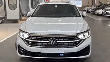 Volkswagen Sagitar in-depth Walkaround