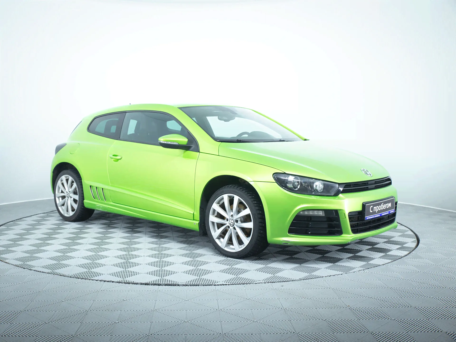 Volkswagen Scirocco 2011 (211 л. с.) зеленый-3