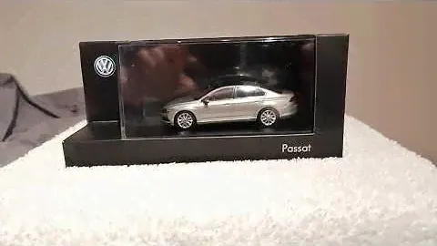 volkswagen passat b8 1/43 by herpa
