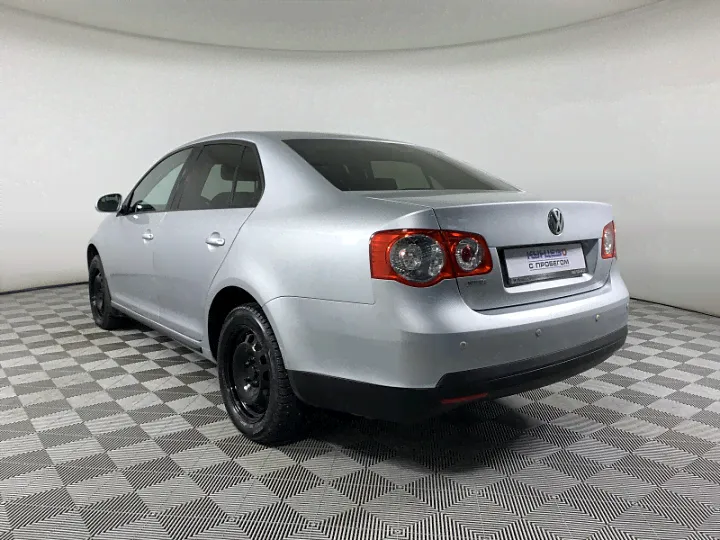 VOLKSWAGEN Jetta 1.6, 2009-1
