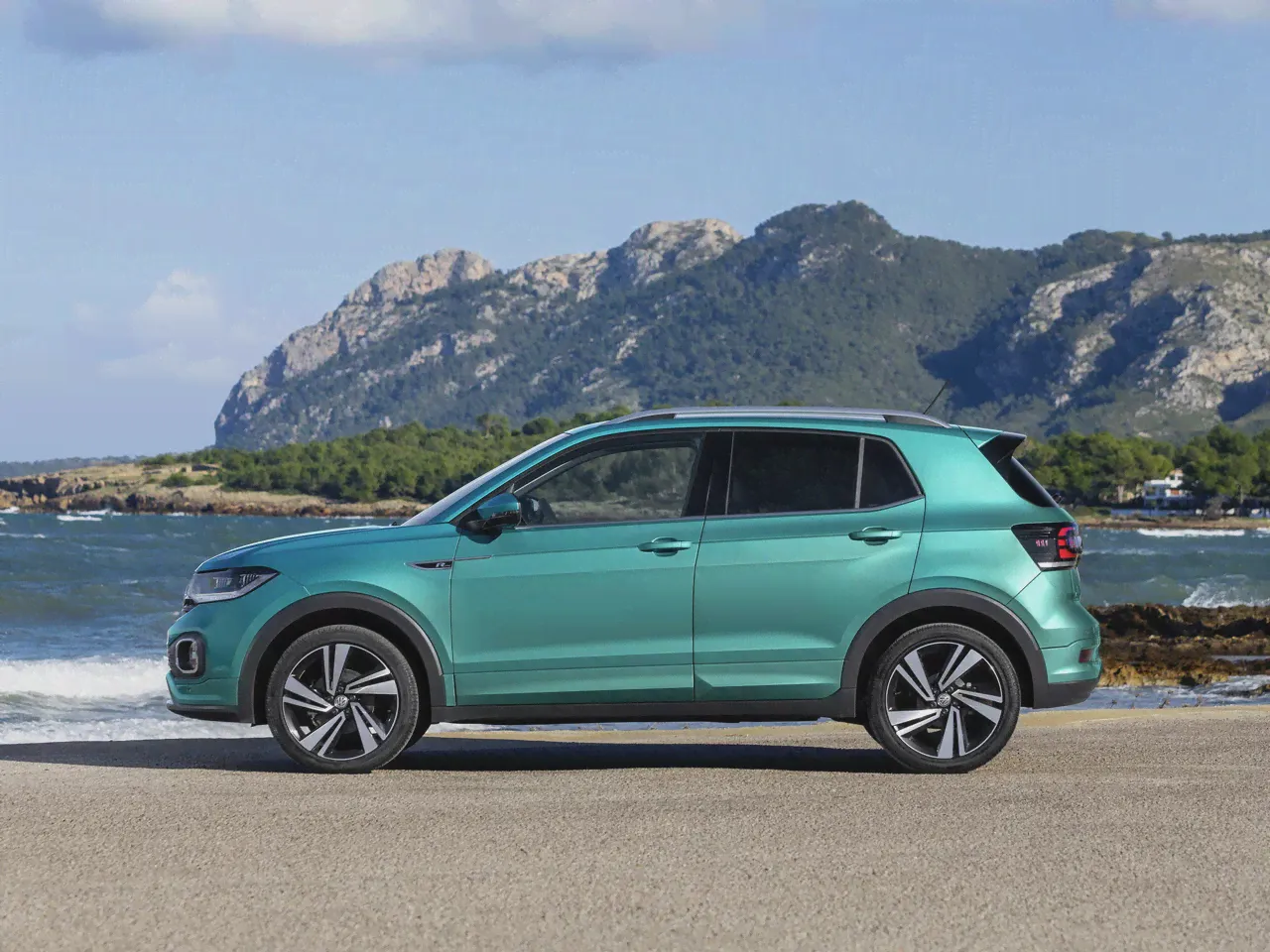 Volkswagen T-CROSS 2022 года-2