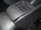 Подлокотник вставной Volkswagen Polo SEDAN (на штатное место)