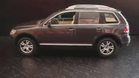 volkswagen touareg 1/43 minichamps