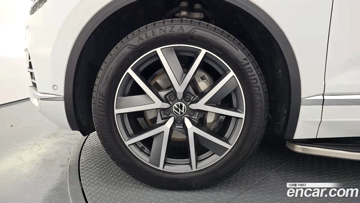 Volkswagen Touareg 3rd generation, 2023-3