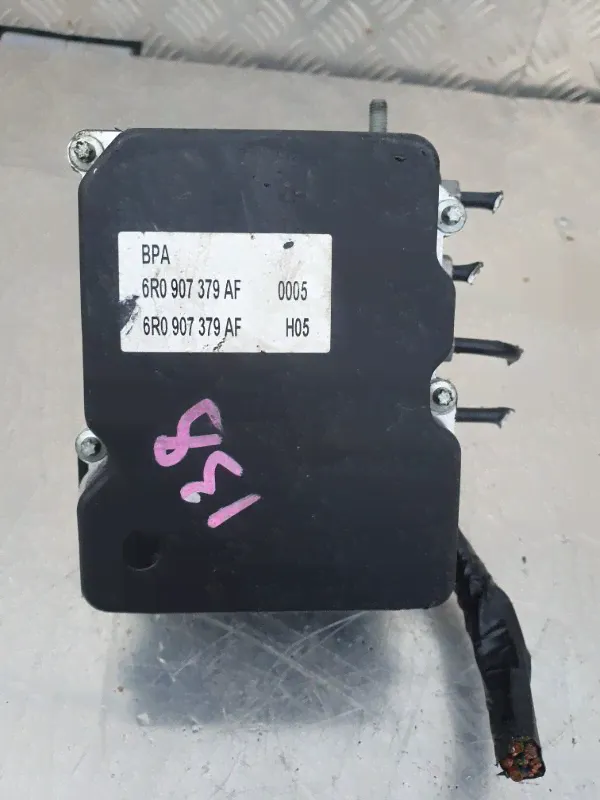 Блок abs Volkswagen Polo 2009-2015 (5ХБ) 1.2 CBZ 6R0907379AF в Москве-2