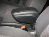 Подлокотник для Volkswagen Caddy