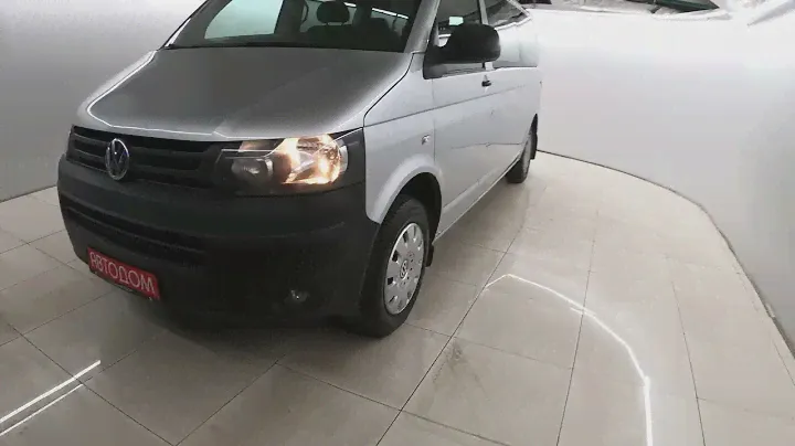 Volkswagen Caravelle T5 Рестайлинг Long 2.0 MT (204 л.с.) 2013