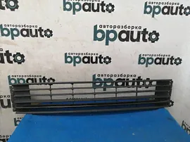 Решетка переднего бампера Volkswagen Polo V рест. Sedan 2015-2020, 6RU853677C