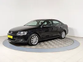Volkswagen Jetta 2013 1.6 л. 2WD механика