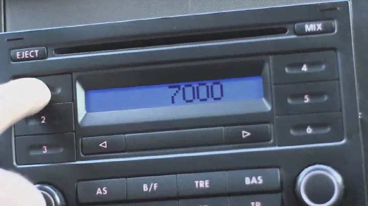 как ввести код на магнитолеVW RCD-200
