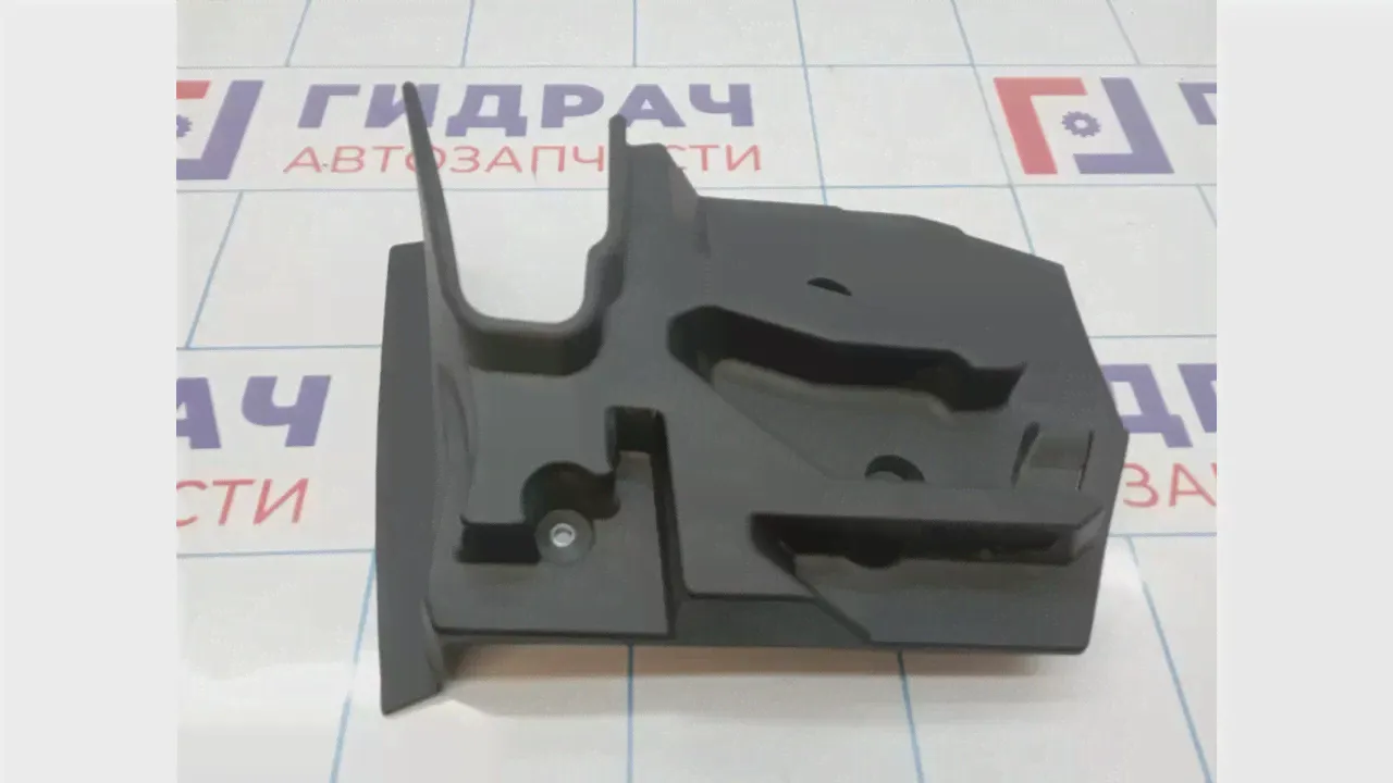 Держатель задней полки левый Volkswagen Tiguan (Mk2) 5NA858847C82V-0