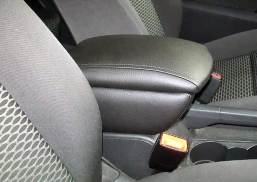 Автоподлокотник Volkswagen Golf 6-0