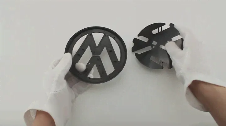 Эмблема на багажник Volkswagen глянцевая