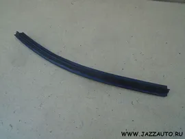Уплотнитель арки двери передней левой б/у Volkswagen T5 / T6 (7H0837565A / 7H0 837 565 A)
