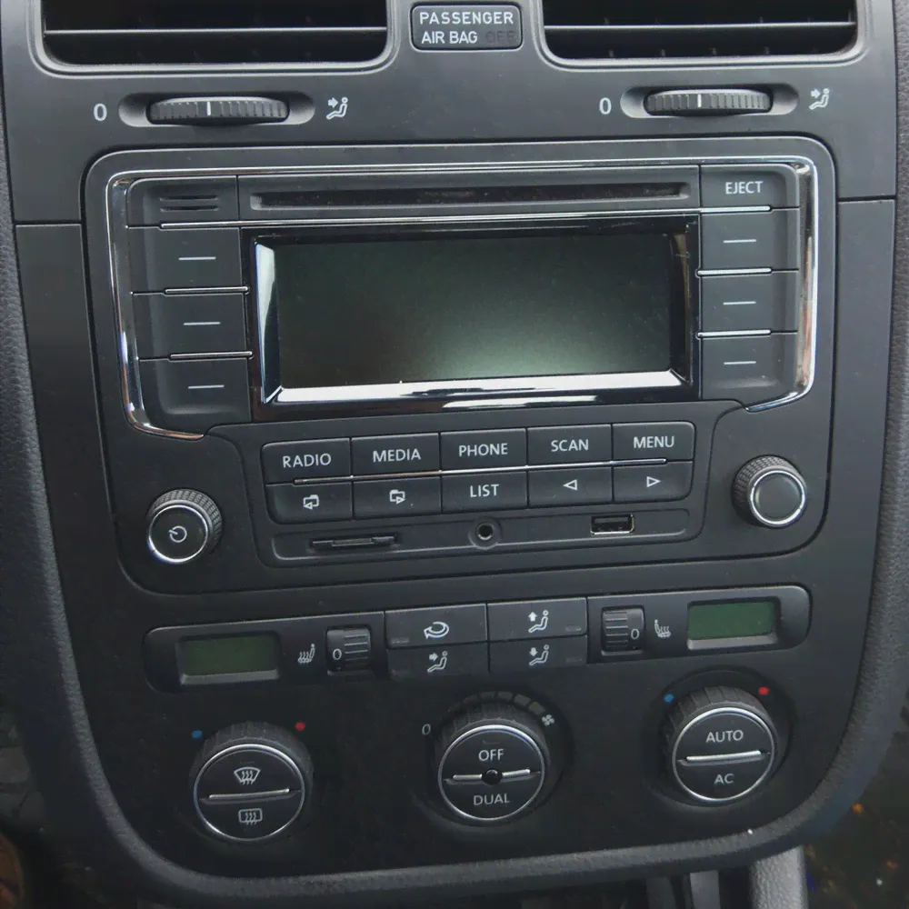 🛍 Магнитола RCN-210 (RCD-320, R230G) для Volkswagen Polo, Jetta, Passat, Tiguan с Bluetooth, USB, SD, AUX, CD-3