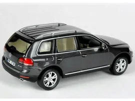 Масштабная модель Volkswagen Touareg I Facelift 2008 galapagosanthrazitmet лучшая цена!