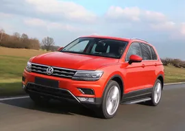 Пороги алюминиевые Rival Premium для Volkswagen Tiguan II рестайлинг 2020-2024. Артикул A173ALP.5802.4