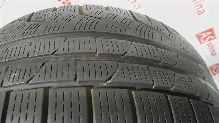 шины бу Pirelli Winter Sottozero 210 R 17 245 45 Зима  - 00850FAL1VID