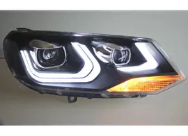 Фары для Volkswagen Touareg 2 2010-14 Вариант 1