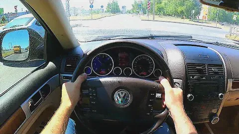 2010 VOLKSWAGEN TOUAREG POV TEST DRIVE