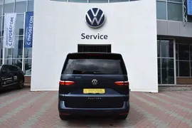 Volkswagen Multivan 2.0 AMT (204 л.с.) 2022