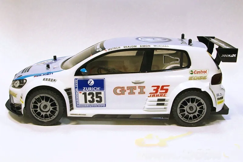 Модель шоссейного автомобиля Carisma M40S VOLKSWAGEN GOLF 24 4WD RTR 2.4G масштаб 1:10 - 70068RU-0