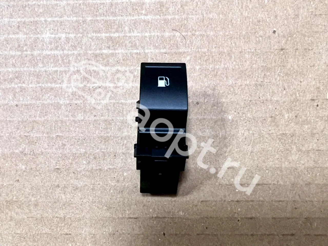 Кнопка открытия люка бензобака Volkswagen Golf V, Jetta, Touareg-0